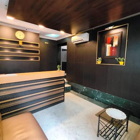 Dover Inn By Bookmerihotel Calcutta Buitenkant foto